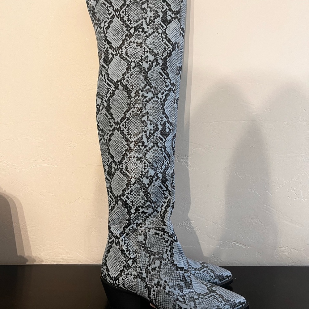 Snakeskin Pattern Knee-High Boots